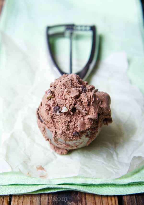 Chocolate Mint Ice Cream {eggless}